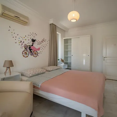 Mit Einzigartigem Ausblick 阿拉尼亚