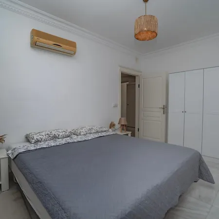 Mit Einzigartigem Ausblick 别墅 *