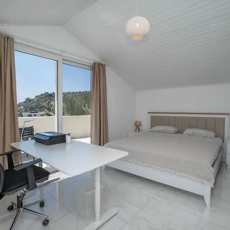 Mit Einzigartigem Ausblick