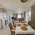 Mit Einzigartigem Ausblick Villa Alanya