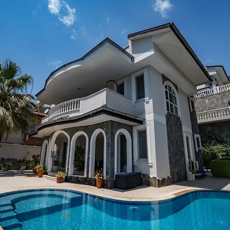 Mit Einzigartigem Ausblick Villa *