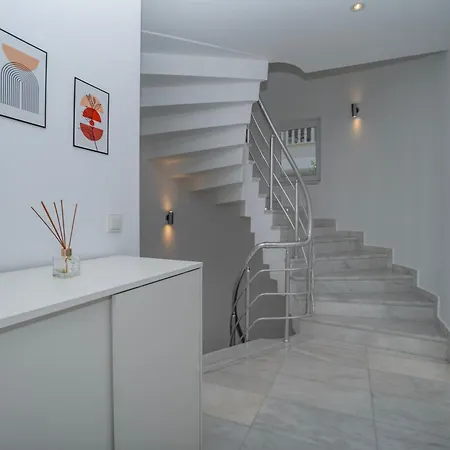 Villa Mit Einzigartigem Ausblick *