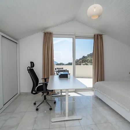 Villa Mit Einzigartigem Ausblick Alanya