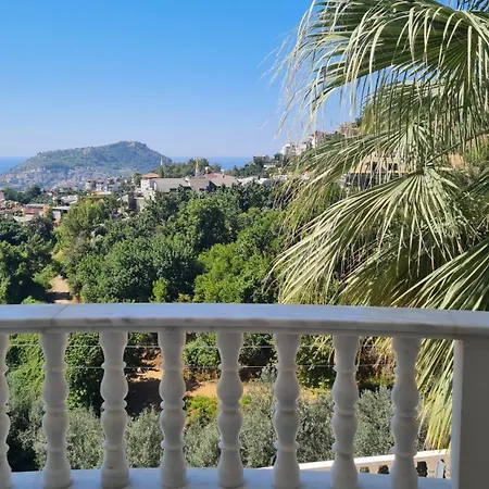 Villa Mit Einzigartigem Ausblick Alanya