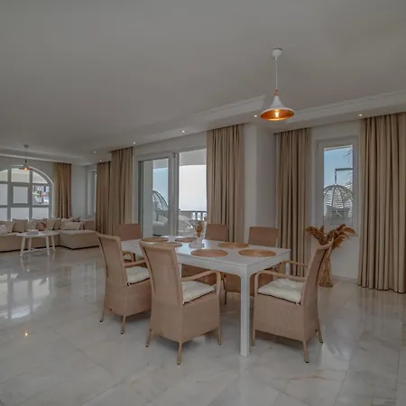 Mit Einzigartigem Ausblick * Αλάνια