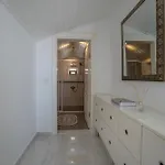 Villa Mit Einzigartigem Ausblick *